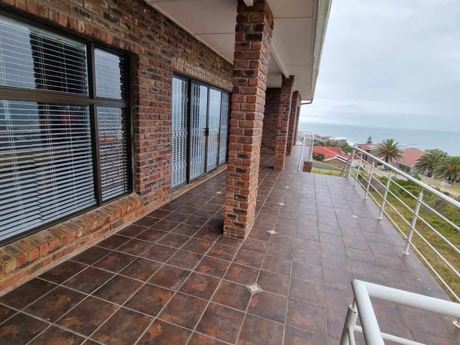 5 Bedroom Property for Sale in Dana Bay Western Cape